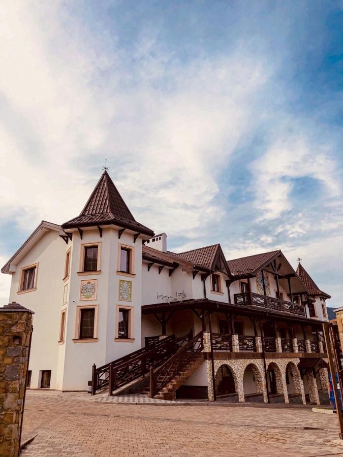 Гостиничный комплекс Двор Княжей Короны Славское Экстерьер фото