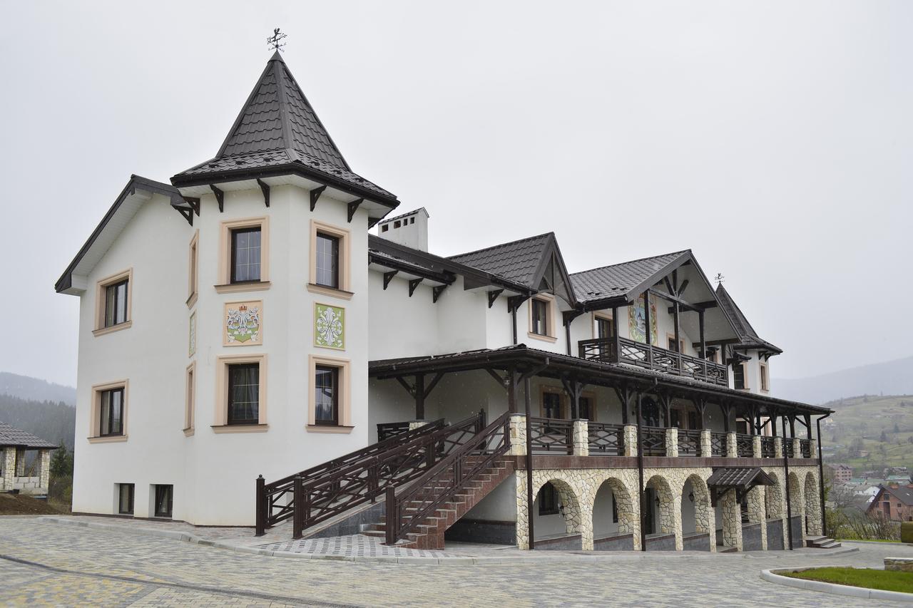 Гостиничный комплекс Двор Княжей Короны Славское Экстерьер фото